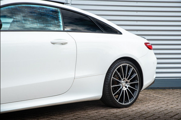 Mercedes-Benz E-Klasse Coupé 200 AMG Panoramadak Leer Navi Widescreen Ambient Camera 20''LM