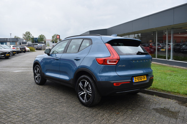 Volvo XC40 B4 211PK Automaat Plus Dark | Trekhaak | Blis | ACC | H&K | Elektr. stoel | Stuurverwarming | 18"LMV