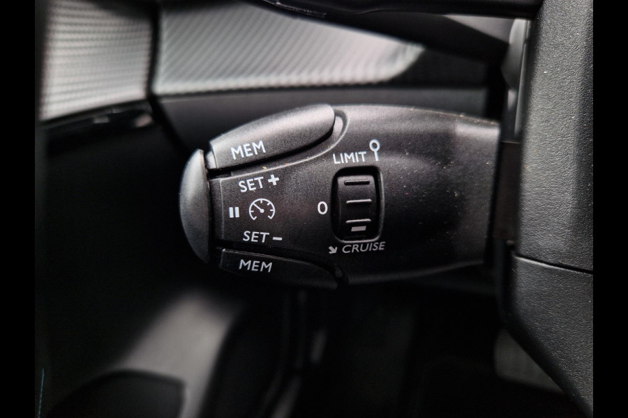 Peugeot 208 1.2 PureTech Allure | Clima | Camera | PDC | Cruise | Android Auto / Apple Carplay |