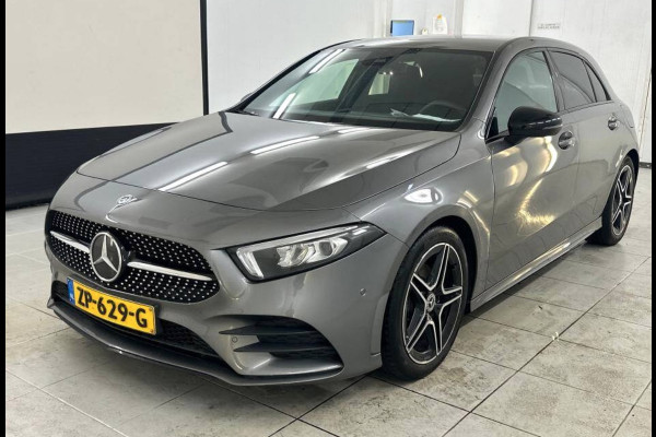 Mercedes-Benz A-Klasse 180 Business Solution AMG Night Upgrade [CAMERA, AMG, ALCANTARA, APPLE CARPLAY, LED, DAB, WIDESCREEN, ANDROID, NIEUWSTAAT]