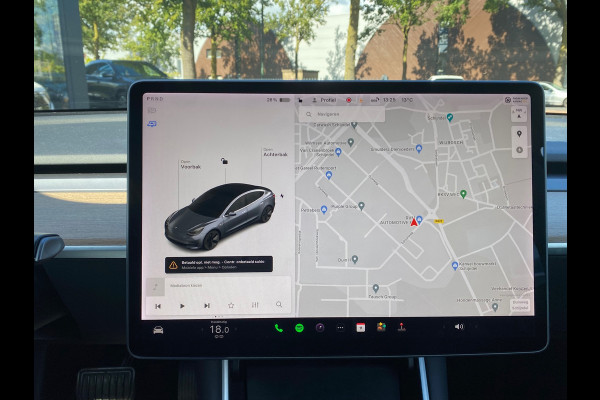 Tesla Model 3 Standard RWD Plus 60 kWh ORG. NL. NAP KM. | TREKHAAK MET 1000KG TREKGEWICHT | RIJKLAAR INCL. 12 MND. BOVAGGARANTIE