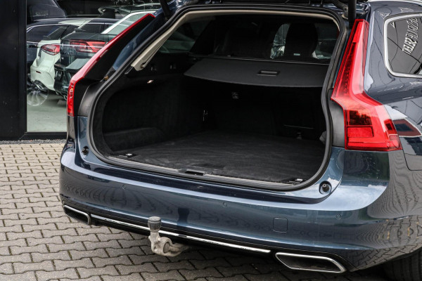 Volvo V90 2.0 T8 AWD Inscription - Trekhaak - Leer