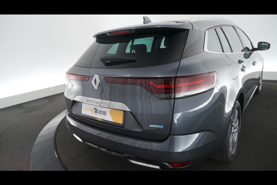 Renault MEGANE Estate E-Tech Plug-In Hybrid 160 Intens | Navigatie | Parkeersensoren | Climate Control | Apple Carplay