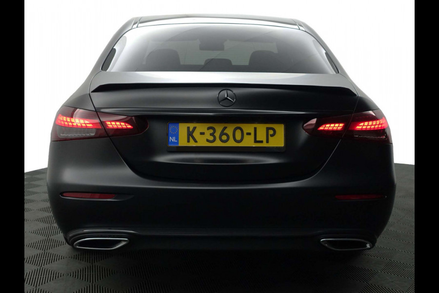 Mercedes-Benz E-Klasse 200 AMG Night Edition 9G Aut- Panoramadak I  Sfeerverlichting I  Sport Leder Interieur I Camera