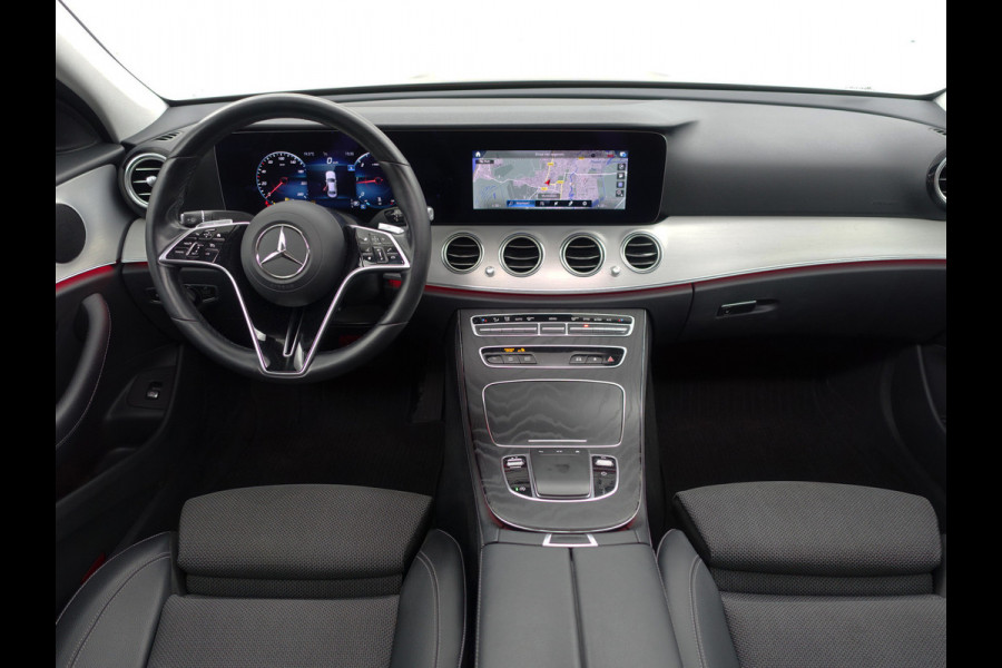 Mercedes-Benz E-Klasse 200 AMG Night Edition 9G Aut- Panoramadak I  Sfeerverlichting I  Sport Leder Interieur I Camera