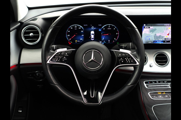 Mercedes-Benz E-Klasse 200 AMG Night Edition 9G Aut- Panoramadak I  Sfeerverlichting I  Sport Leder Interieur I Camera