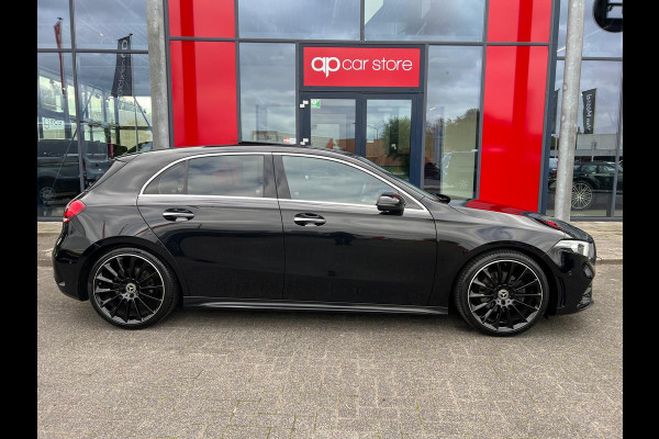 Mercedes-Benz A-Klasse 180 d Premium AMG Pano