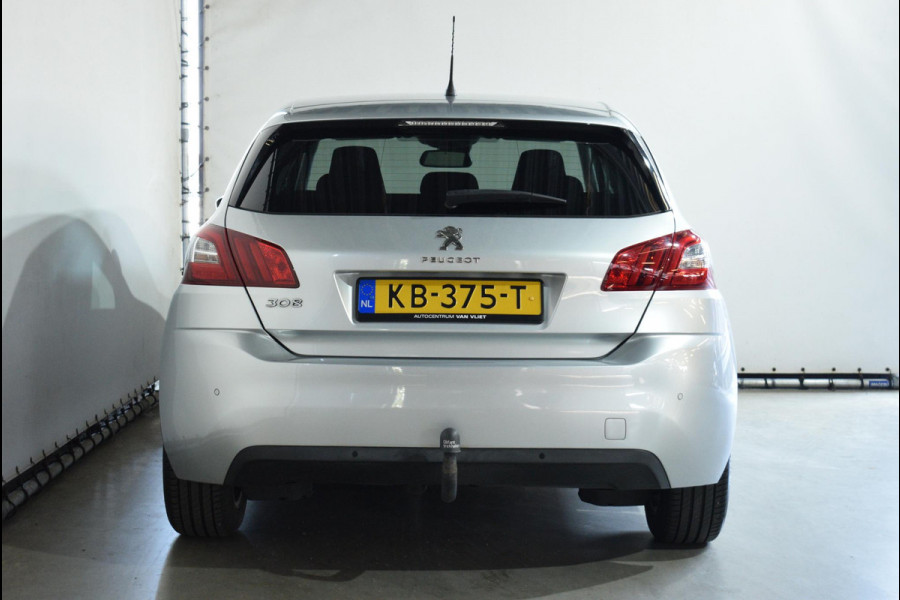 Peugeot 308 1.2 PureTech Style TREKHAAK | NAVIGATIE | PARKEERSENSOREN | E.C.C. | 86.746km