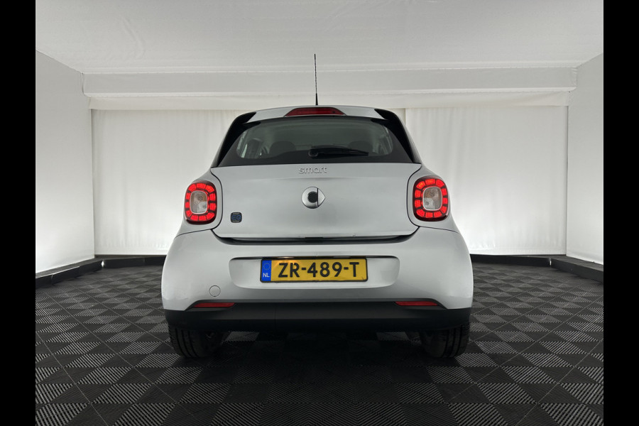 Smart Forfour EQ Business Solution (INCL-BTW) Aut. *NAVI-FULLMAP | VOLLEDER | ECC | CRUISE | COMFORT-SEATS | 15"ALU*