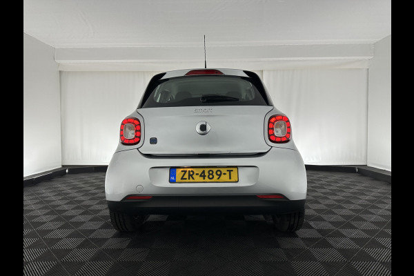 Smart Forfour EQ Business Solution (INCL-BTW) Aut. *NAVI-FULLMAP | VOLLEDER | ECC | CRUISE | COMFORT-SEATS | 15"ALU*