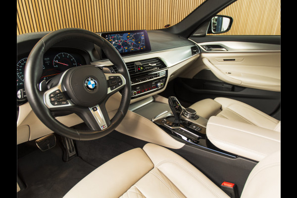 BMW 5 Serie Touring 530i xDrive PANO-H/K-MSPORT