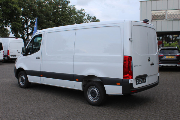 Mercedes-Benz Sprinter 317 CDI L2H1 PRO 3500 KG trekgewicht, MBUX 10.25 met camera, Smartphone integratie