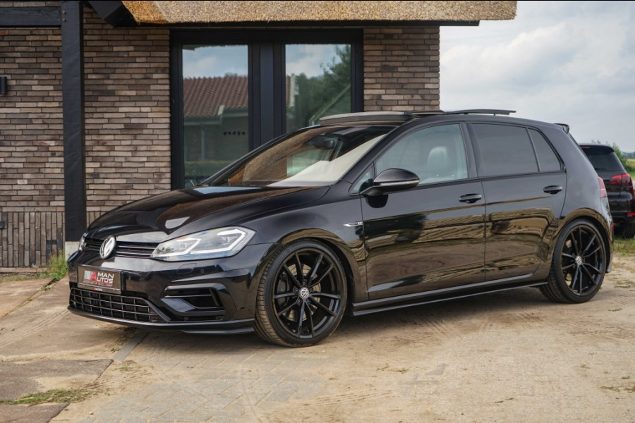 Volkswagen Golf 7.5 R R20 DSG-7 Pano/Akrapovic/DCC/DYNA/MAX-VOL