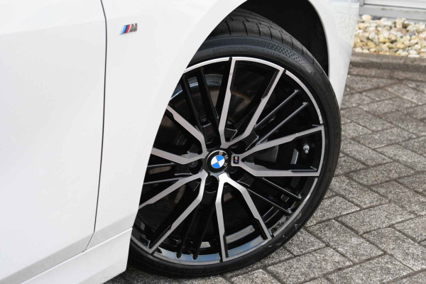 BMW 2 Serie Gran Coupé 218i M-Sport Pano ACC Harman/K 19inch Shadow