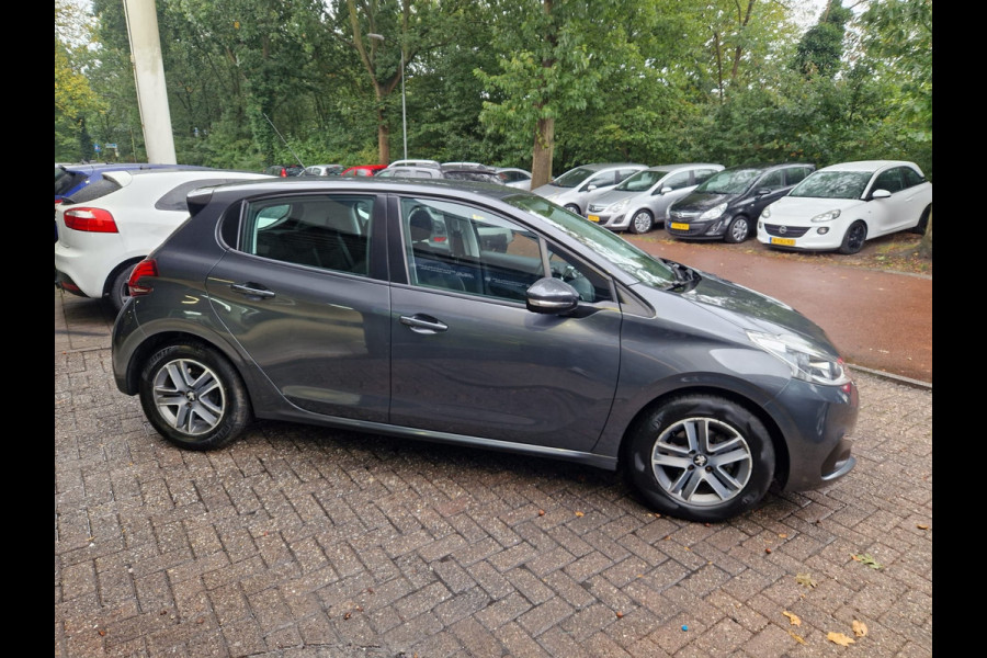 Peugeot 208 1.2 PureTech Blue Lion | 2E EIGENAAR| 12MND GARANTIE | NAVI | AIRCO | CRUISE |