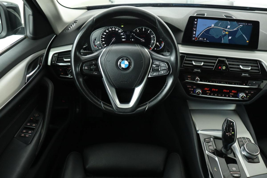 BMW 5 Serie 530i High Executive | Comfortstoelen | Leder | Adaptive LED | Stoelverwarming | Memory | Navigatie | PDC