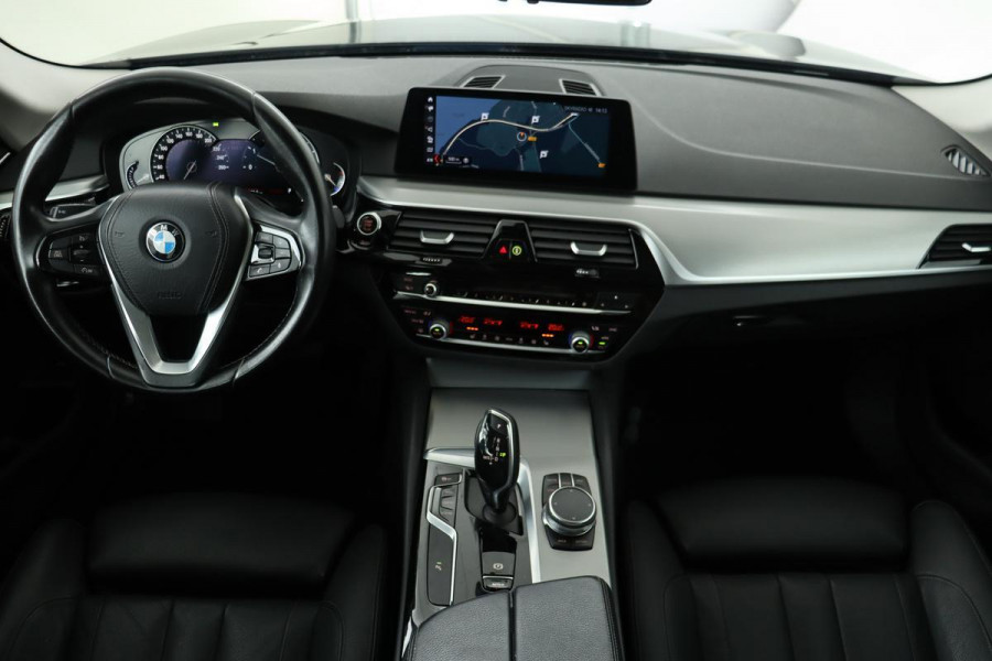 BMW 5 Serie 530i High Executive | Comfortstoelen | Leder | Adaptive LED | Stoelverwarming | Memory | Navigatie | PDC