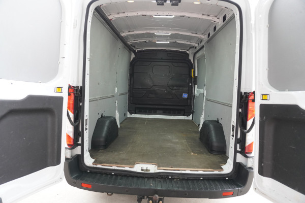 Ford Transit 310L 2.0 TDCI 131PK L3H2 Trend Nr. V100 | Airco | Cruise | Trekhaak