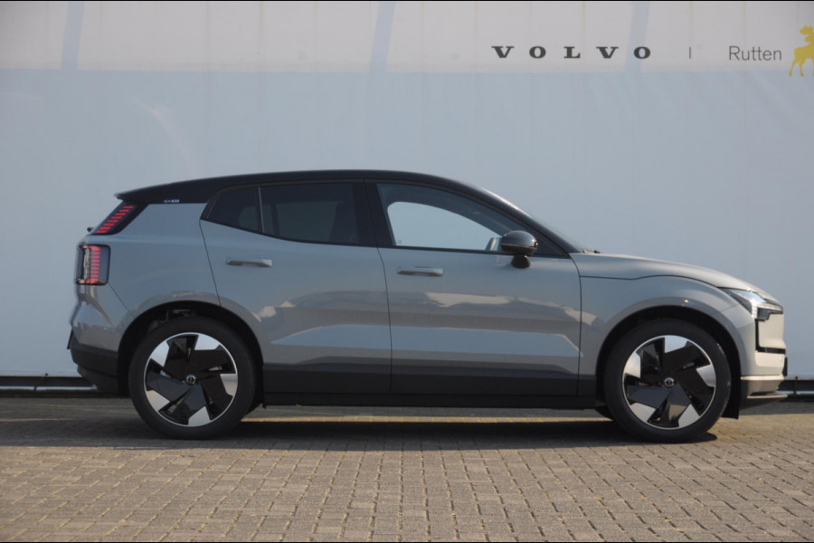 Volvo EX30 €44.595 fiscaal (SEPP) Ext. Range Plus Nu tijdelijk met wallbox / SEPP-Subsidie €2.995 mogelijk / Adaptieve cruise control / BLIS / Parkeersensoren met camera / Elektrische achterklep / 19" velgen / getint glas / Stoel en stuurwielverwarming / Google infotainment / Keyless entry