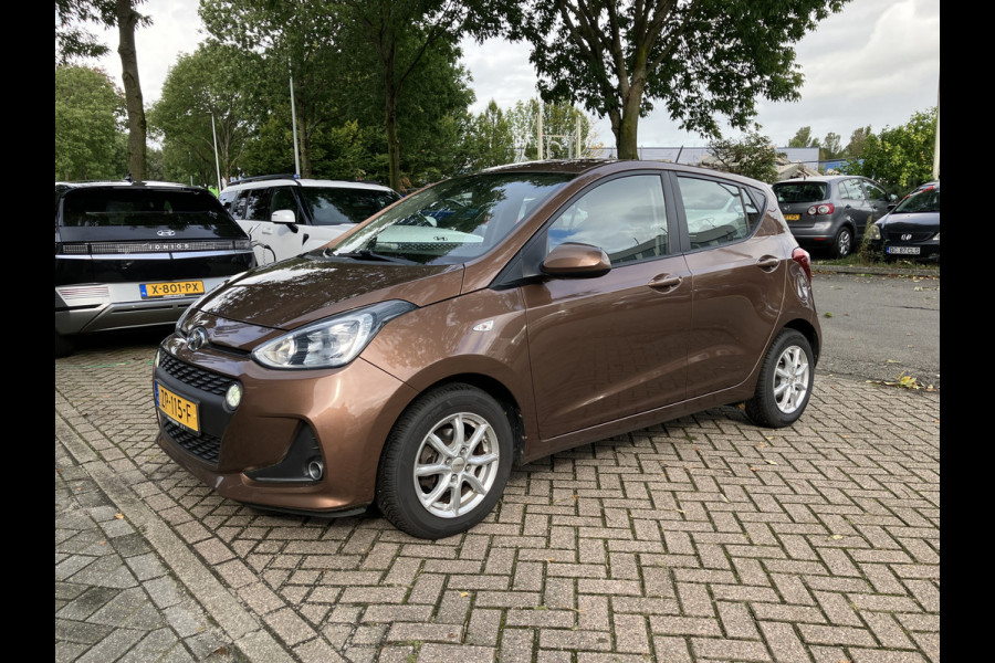 Hyundai i10 1.0i Comfort | navigatie | lichtmetalen velgen  | vierseizoensbanden