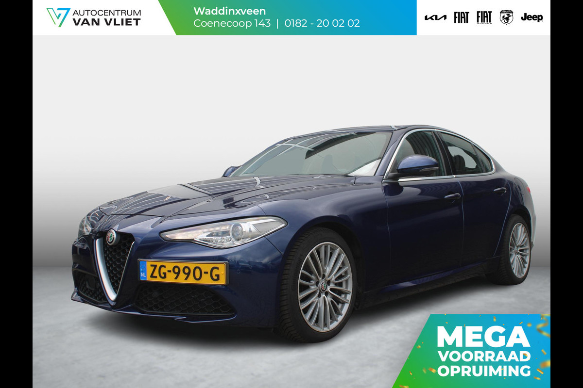 Alfa Romeo Giulia 2.0 Turbo Aut. 200pk Super | Navi | Veloce Interieur | Xenon | Flippers | Keyless | PDC | Camera | BSM