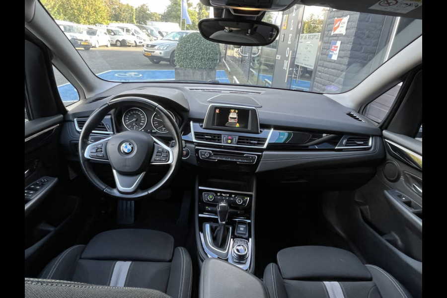 BMW 2 Serie Gran Tourer 218i High Executive, Automaat, Trekhaak, Navi, Ned. auto