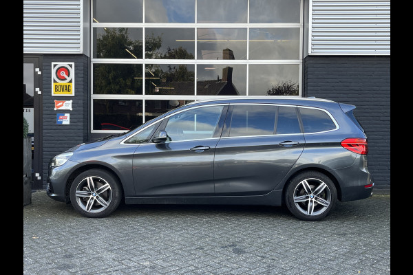 BMW 2 Serie Gran Tourer 218i High Executive, Automaat, Trekhaak, Navi, Ned. auto