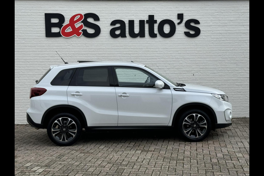 Suzuki Vitara 1.4 140pk Stijl Automaat Panorama dak Pdc voor+achter Adaptieve cruise Carplay Camera