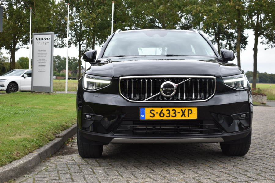 Volvo XC40 T5 262PK Automaat Recharge Ultimate Bright | Trekhaak | Panodak | ACC | 360 camera | Elektr. stoel | Stuurverwarming | 19"LMV