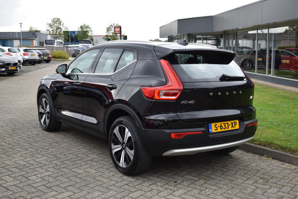 Volvo XC40 T5 262PK Automaat Recharge Ultimate Bright | Trekhaak | Panodak | ACC | 360 camera | Elektr. stoel | Stuurverwarming | 19"LMV