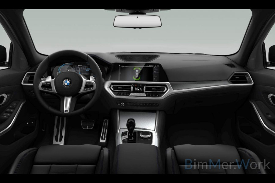 BMW 3-serie 330e M-Sport Pano M-Zetels HUD 19inch El-Klep Adp-onderstel