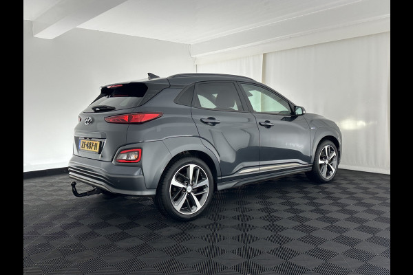 Hyundai Kona EV Premium 64 kWh (INCL-BTW) *FULL-LEATHER | HEAD-UP | FULL-LED | NAVI-FULLMAP | DAB | ADAPTIVE-CRUISE | KRELL-AUDIO | KEYLESS | CAMERA | BLIND-SPOT | LANE-ASSIST | VIRTUAL-COCKPIT | TOWBAR | COMFORT-SEATS | 1