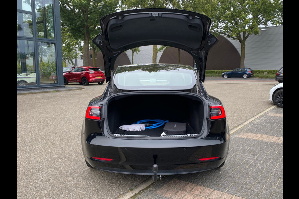 Tesla Model 3 Long Range AWD 75 kWh TREKHAAK AFN. 1000KG trekgewicht. | rijklaarprijs incl. 12mnd BOVAG