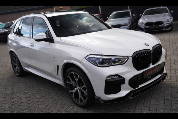 BMW X5 XDrive30d High Executive | M-pakket | Panorama | 360 Camera | Massage | Trekhaak elektrisch | Adaptieve cruise | Head up |