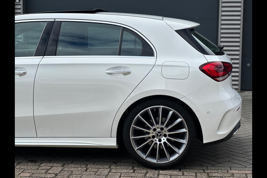 Mercedes-Benz A-Klasse 200 AUTOMAAT 163 PK LAUNCH EDITION PLUS,AMG STYLING,PANORAMADAK, LED VERLICHTING