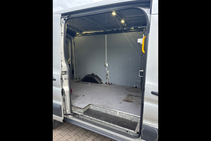 Ford Transit 350 2.2 TDCI L2H2 Airco | Cruise | PDC | Camera