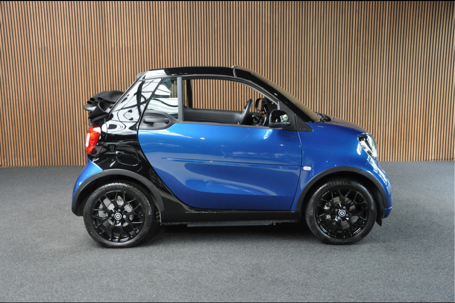 Smart Fortwo cabrio EQ Navi Leer Camera PDC Climate Carplay JBL Cruise Stoelverwarming Stuurverwarming 16" LM velgen