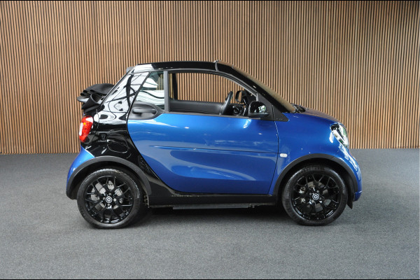 Smart Fortwo cabrio EQ Navi Leer Camera PDC Climate Carplay JBL Cruise Stoelverwarming Stuurverwarming 16" LM velgen