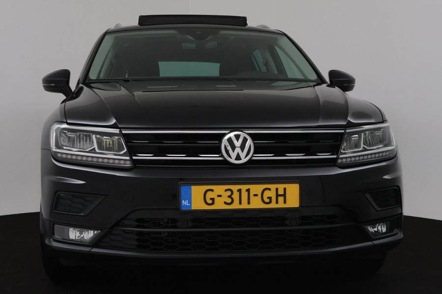 Volkswagen Tiguan 1.5 TSI ACT Comfortline Business Automaat (ADAPTIVE, PANORAMADAK, STOELV, NAVI, PDC, NL-AUTO, GOED ONDERHOUDEN)