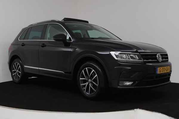 Volkswagen Tiguan 1.5 TSI ACT Comfortline Business Automaat (ADAPTIVE, PANORAMADAK, STOELV, NAVI, PDC, NL-AUTO, GOED ONDERHOUDEN)