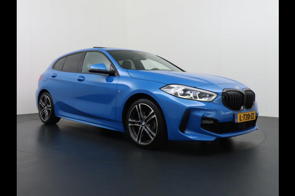 BMW 1-serie 118i UNIEK! | ADD. CRUISE | LEDER+stoelverw. | CAMERA | APPLE CARPLAY | PANORAMADAK | 1e eig. DEALER ONDERHOUDEN