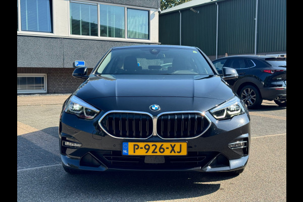 BMW 2 Serie Gran Coupé 218i AUTOMAAT SPORT | LEDEREN SPORTSTOELEN +stoelverw. | DEALER ONDERHIOUDEN | CAMERA