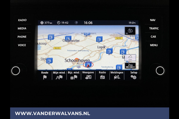 Volkswagen Crafter 2.0 TDI 141pk L3H3 L2H2 Euro6 Airco | Camera | Navigatie | Apple Carplay Android Auto, Cruisecontrol, Parkeersensoren, Bijrijdersbank