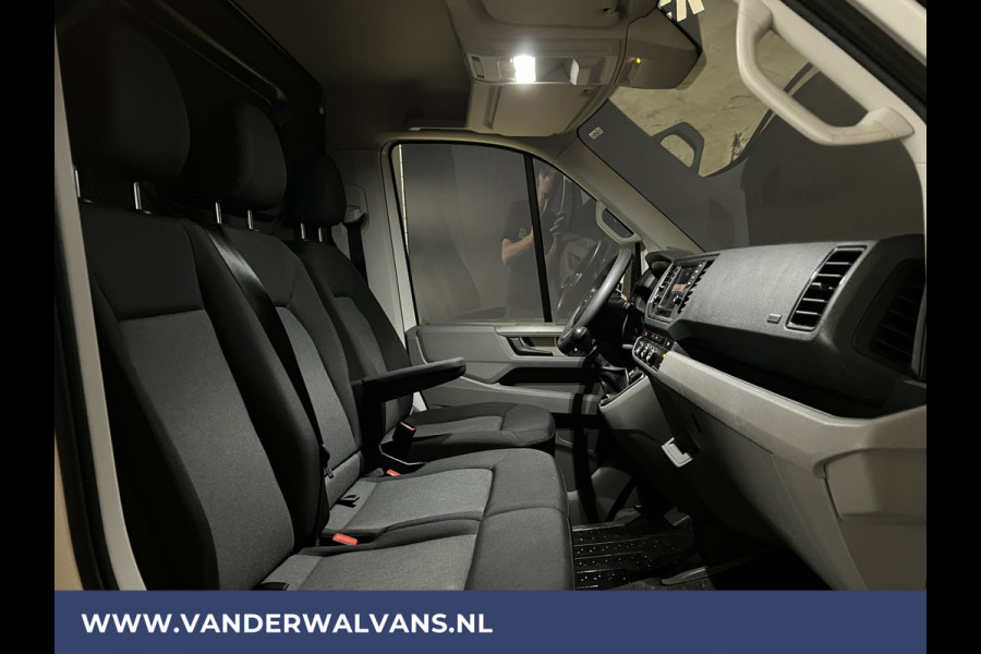 Volkswagen Crafter 2.0 TDI 141pk L3H3 L2H2 Euro6 Airco | Camera | Navigatie | Apple Carplay Android Auto, Cruisecontrol, Parkeersensoren, Bijrijdersbank