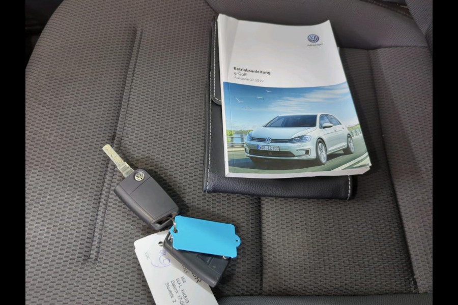 Volkswagen e-Golf e-Golf 11900,- NA SUBSIDIE! NL AUTO | VIRTUAL COCKPIT | STOELVERW |