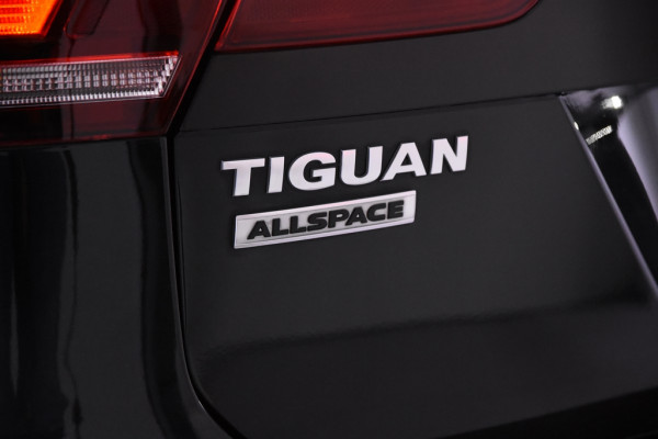 Volkswagen Tiguan Allspace 1.5 TSI R-Line DSG *Panoramadak*360 Camera*Trekhaak*