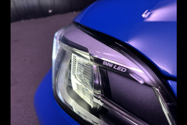 BMW 1-serie 118i M Sport Misano Blauw Metallic | Panodak | Competition Alcantara Sportstoelen | Harman Kardon | Apple Carplay  Sfeerverlichting | Navi Prof | Head Up | Camera |