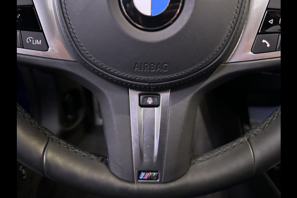 BMW 1-serie 118i M Sport Misano Blauw Metallic | Panodak | Competition Alcantara Sportstoelen | Harman Kardon | Apple Carplay  Sfeerverlichting | Navi Prof | Head Up | Camera |