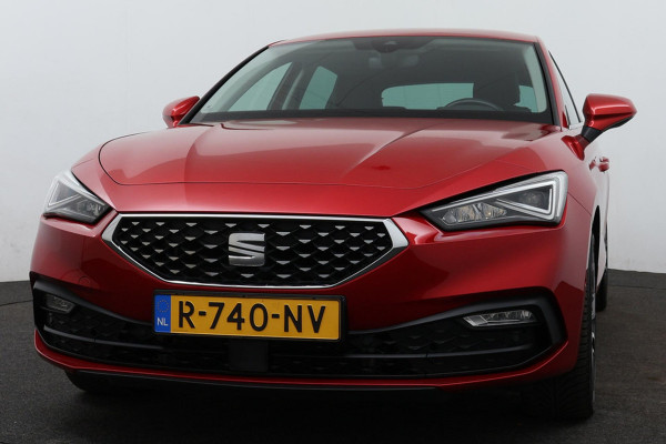 Seat Leon 1.5 eTSI FR (Goed Onderhouden, Navi, Carplay, Camera, PDC V+A, StoelV, Etc)