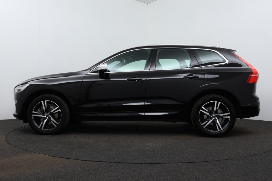 Volvo XC60 2.0 T5 AWD R-Design AANBIEDING(1e Eig, Dealer OndH, Trekhaak, Carplay, Camera, Lane assist, PDC V+A, Navi, StoelV, Etc)